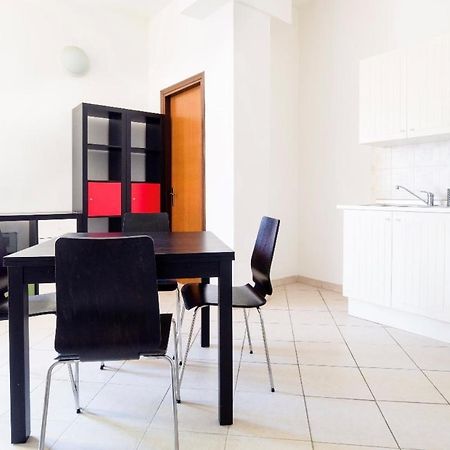 Cozy 55-M2 Flat Close To The Countryside In 나르니 외부 사진
