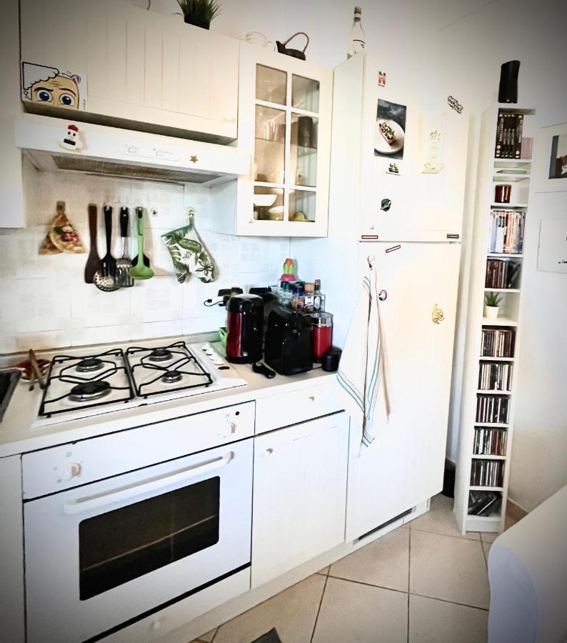 Cozy 55-M2 Flat Close To The Countryside In 나르니 외부 사진